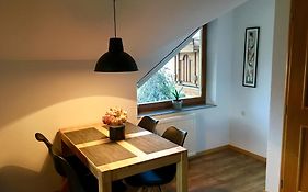 Lusht'N Apartma