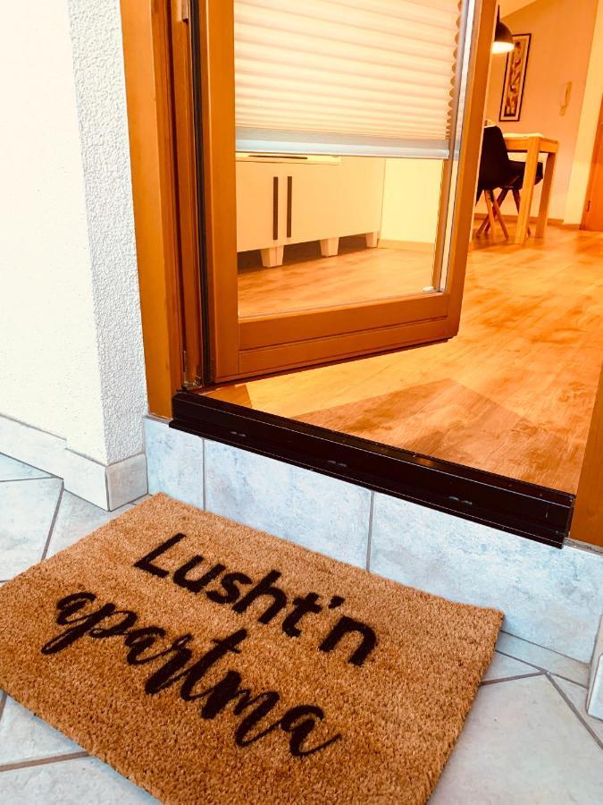 Lusht'N Apartma Zirovnica Kültér fotó