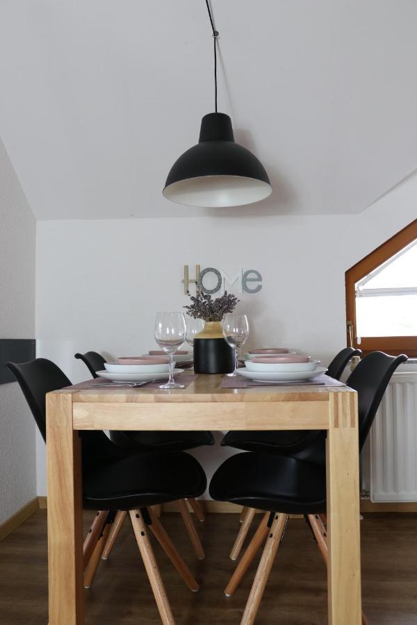 Lusht'N Apartma Zirovnica Kültér fotó